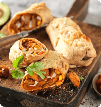 Mexican Burrito mit plant-based Paprika Chunks, Mexican burrito with plant-based paprika chunks, Burrito mexicain avec des morceaux de poivrons à base de plantes