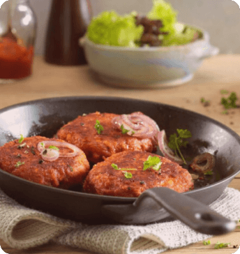 Hacktätschli mit Ajvar, Meatballs with ajvar, Boulettes de viande à l'ajvar